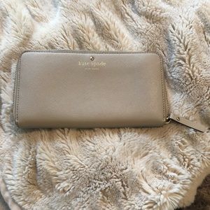 Kate Spade Zip Around Continental Wallet